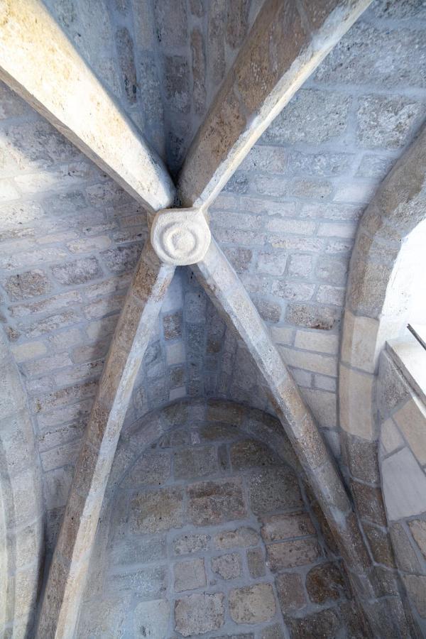 Romantique Maison De L'eglise Du Couvent